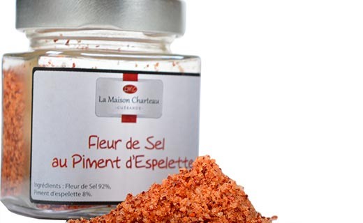 French sea salt "Fleur de Sel" with Espelette chili pepper - Maison Charteau