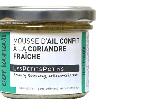 Candied garlic mousse with fresh coriander and green pepper - Les Petits Potins